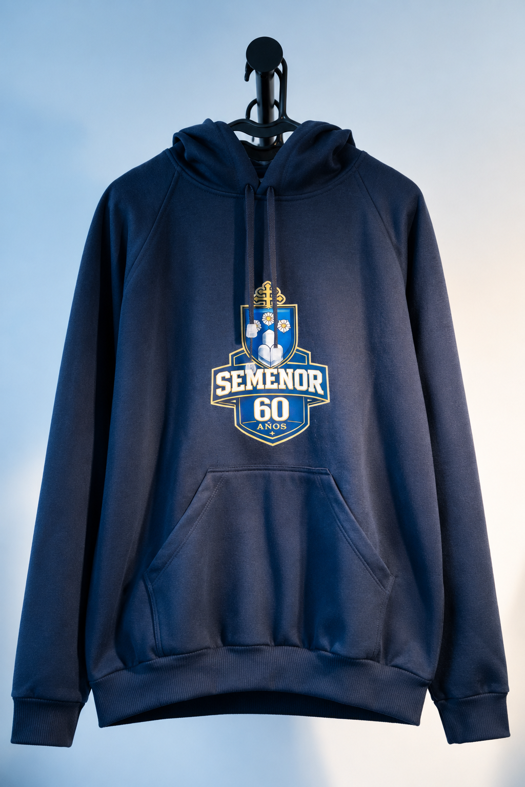Buzo azul con capucha del Colegio SEMENOR